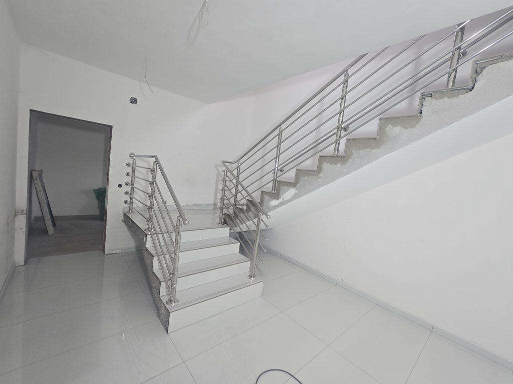 gelenderi od prohroma obrenovac Prohromski gelenderi i ograde Obrenovac